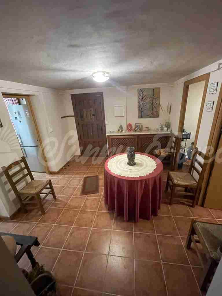 5 soveværelse Finca/Landehus til salg i Almansa - € 560.000 (Ref: 8586659)