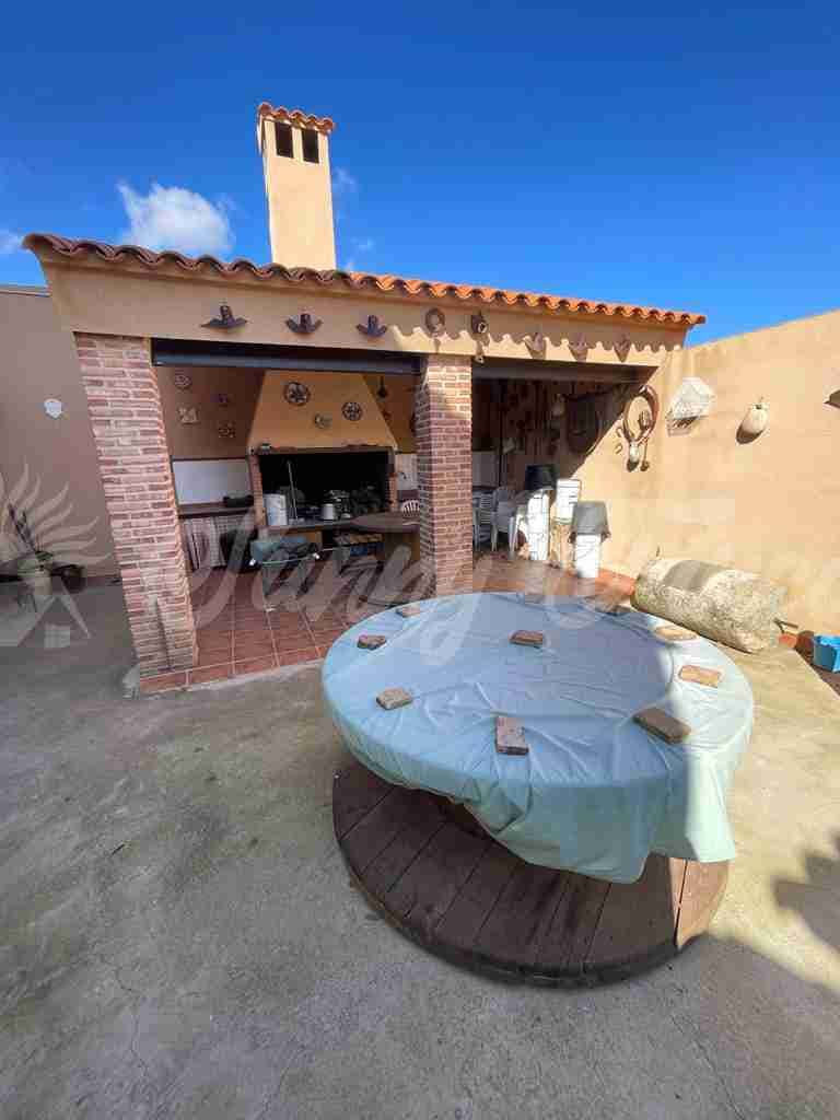5 soveværelse Finca/Landehus til salg i Almansa - € 560.000 (Ref: 8586659)