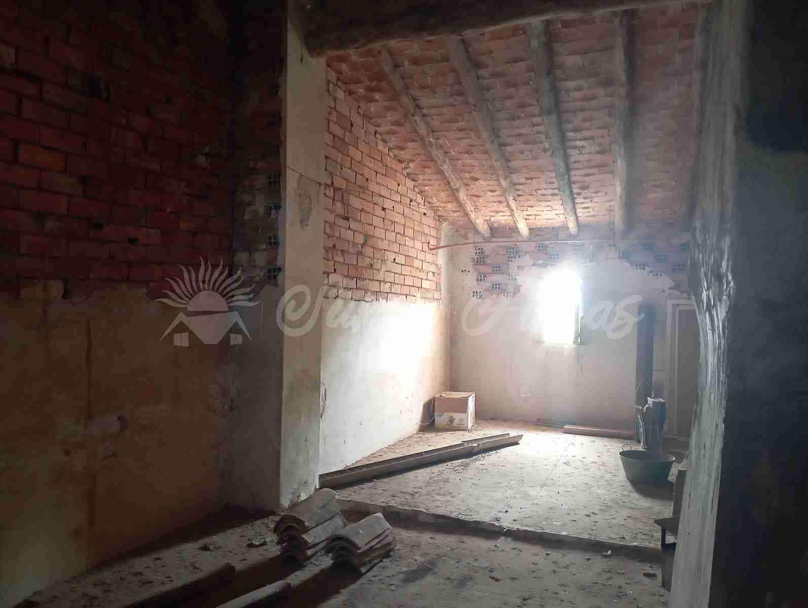 Finca/Herregård til salgs i Yecla - € 39 000 (Ref: 8594398)