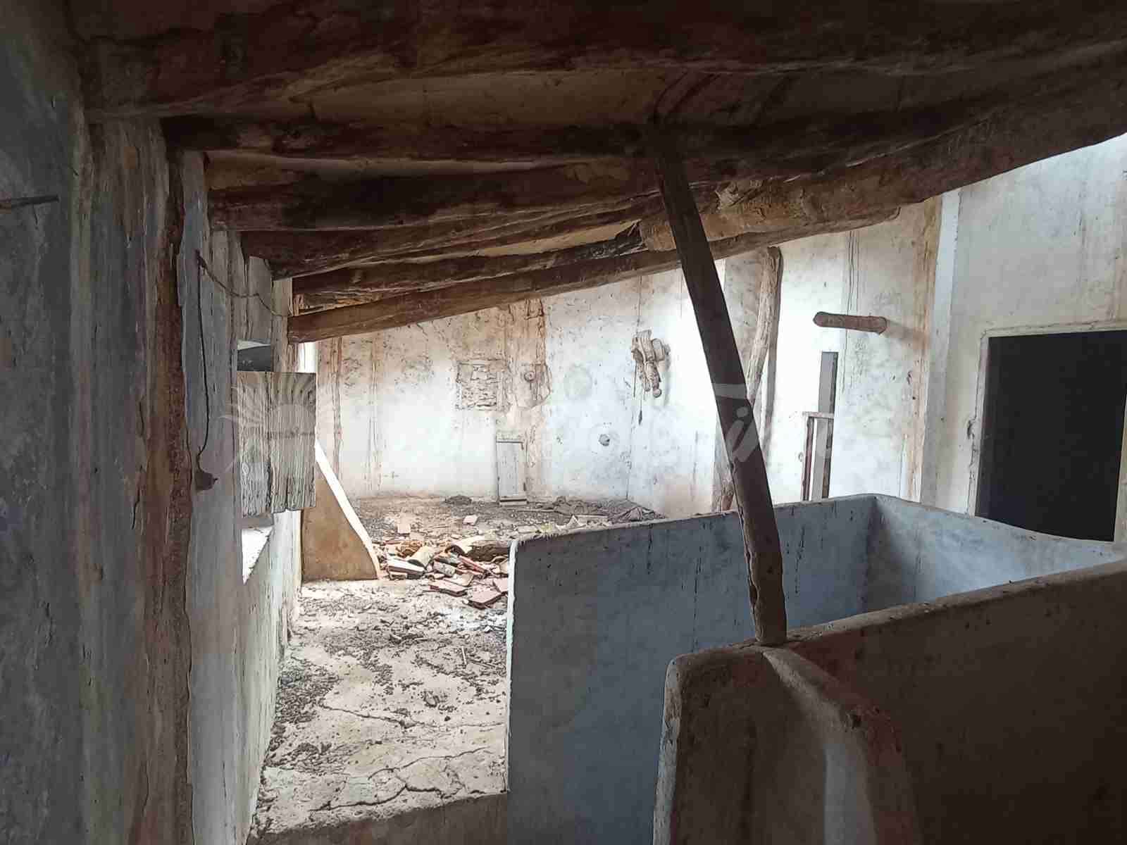 Finca/Herregård til salgs i Yecla - € 39 000 (Ref: 8594398)