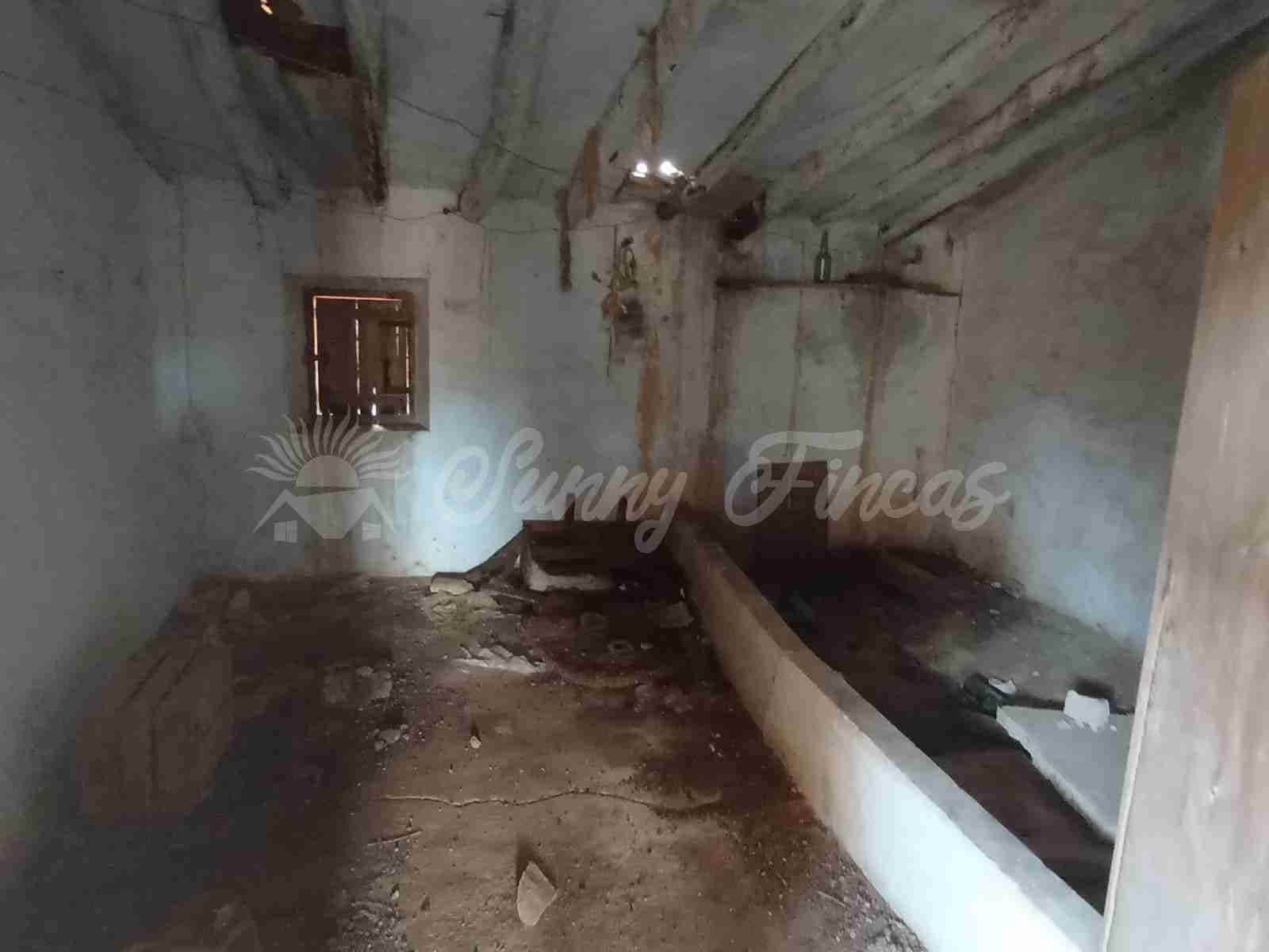 Finca/Herregård til salgs i Yecla - € 39 000 (Ref: 8594398)