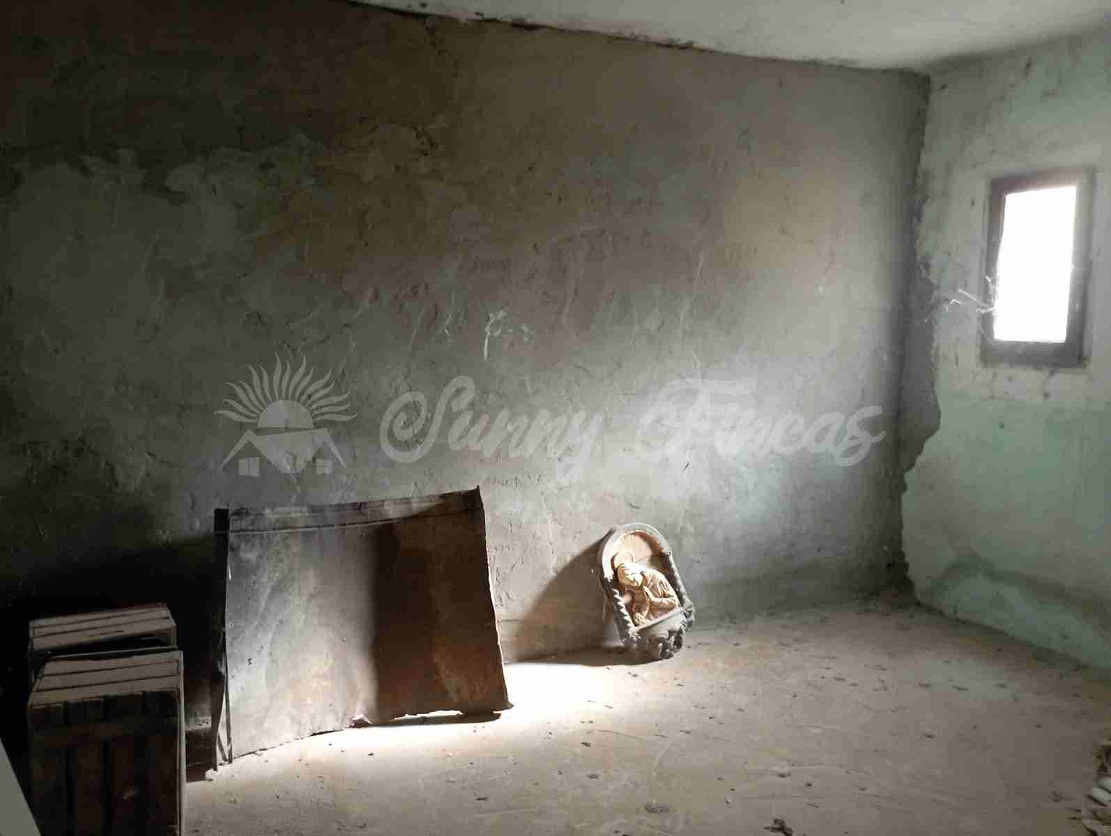 Finca/Herregård til salgs i Yecla - € 39 000 (Ref: 8594398)