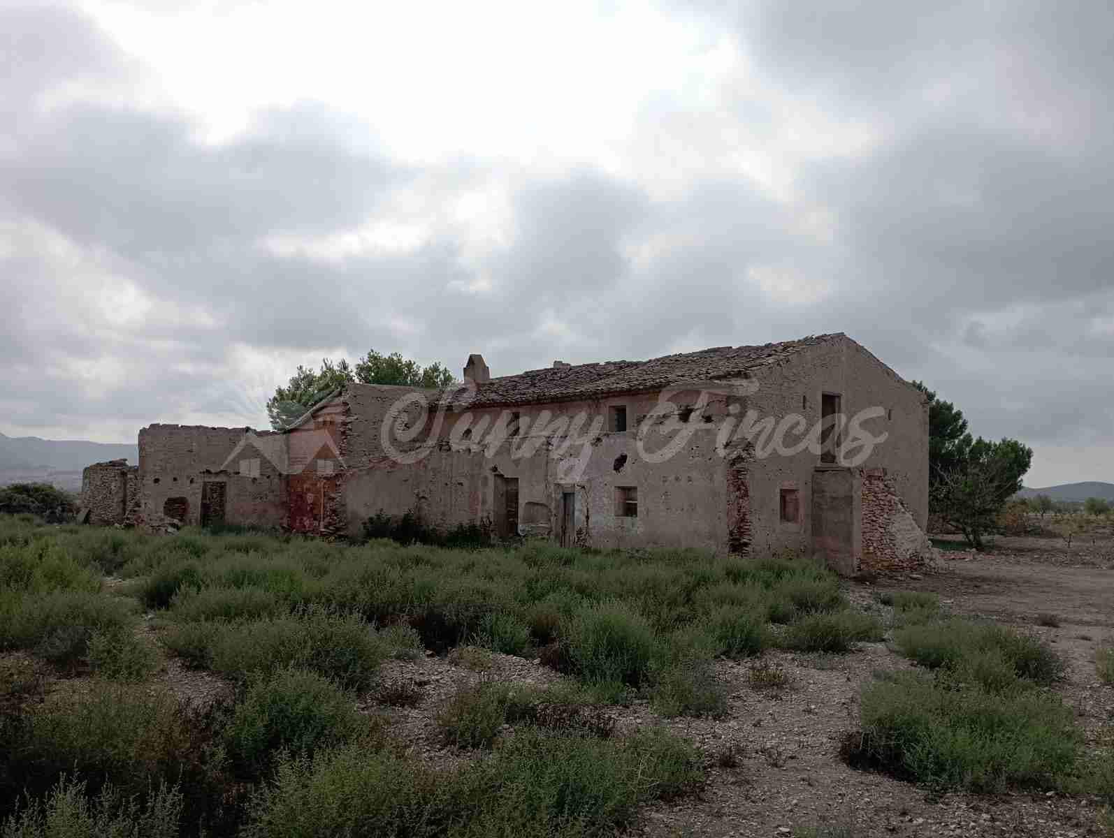 Finca/Herregård til salgs i Yecla - € 39 000 (Ref: 8594398)