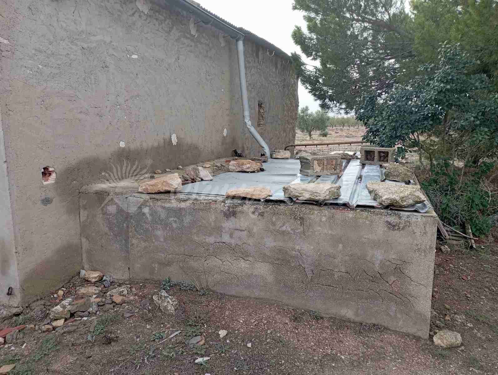 Finca/Herregård til salgs i Yecla - € 39 000 (Ref: 8594398)