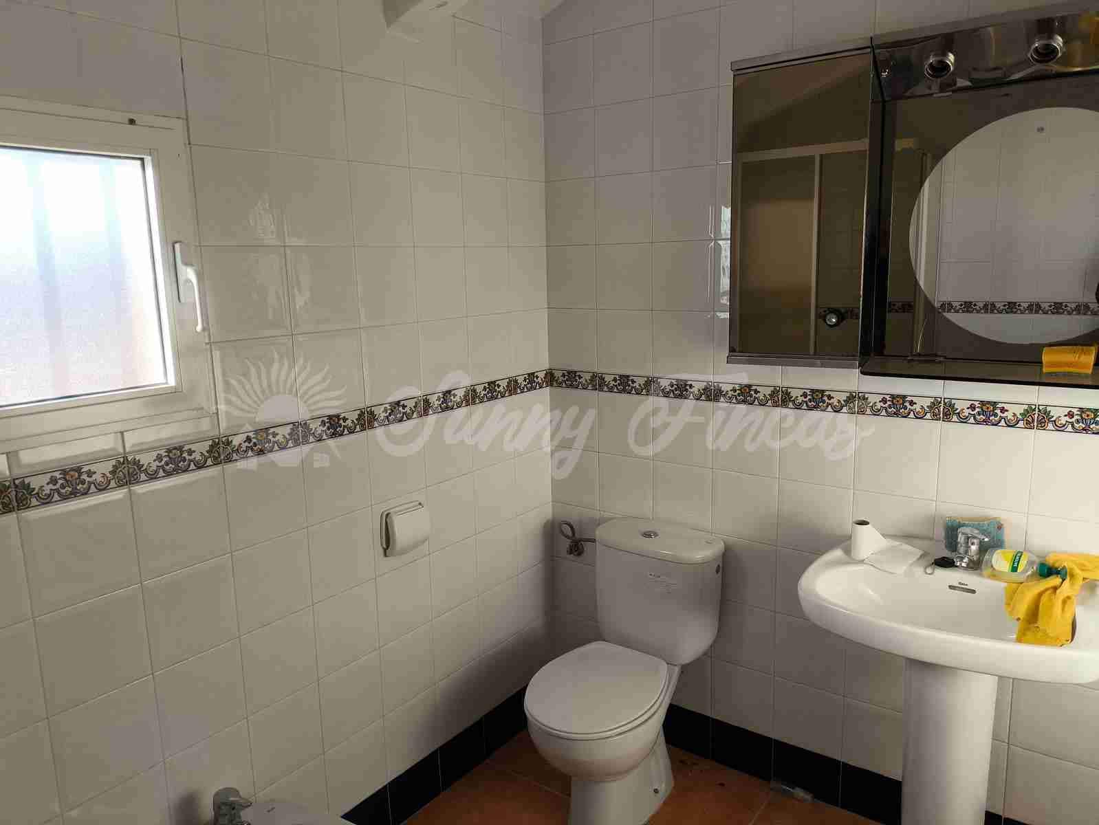 10 soveværelse Finca/Landehus til salg i Yecla med swimmingpool garage - € 185.000 (Ref: 8823507)