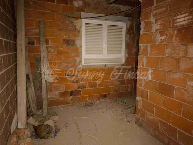 10 soveværelse Finca/Landehus til salg i Yecla med swimmingpool garage - € 185.000 (Ref: 8823507)