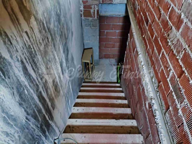 10 soveværelse Finca/Landehus til salg i Yecla med swimmingpool garage - € 185.000 (Ref: 8823507)