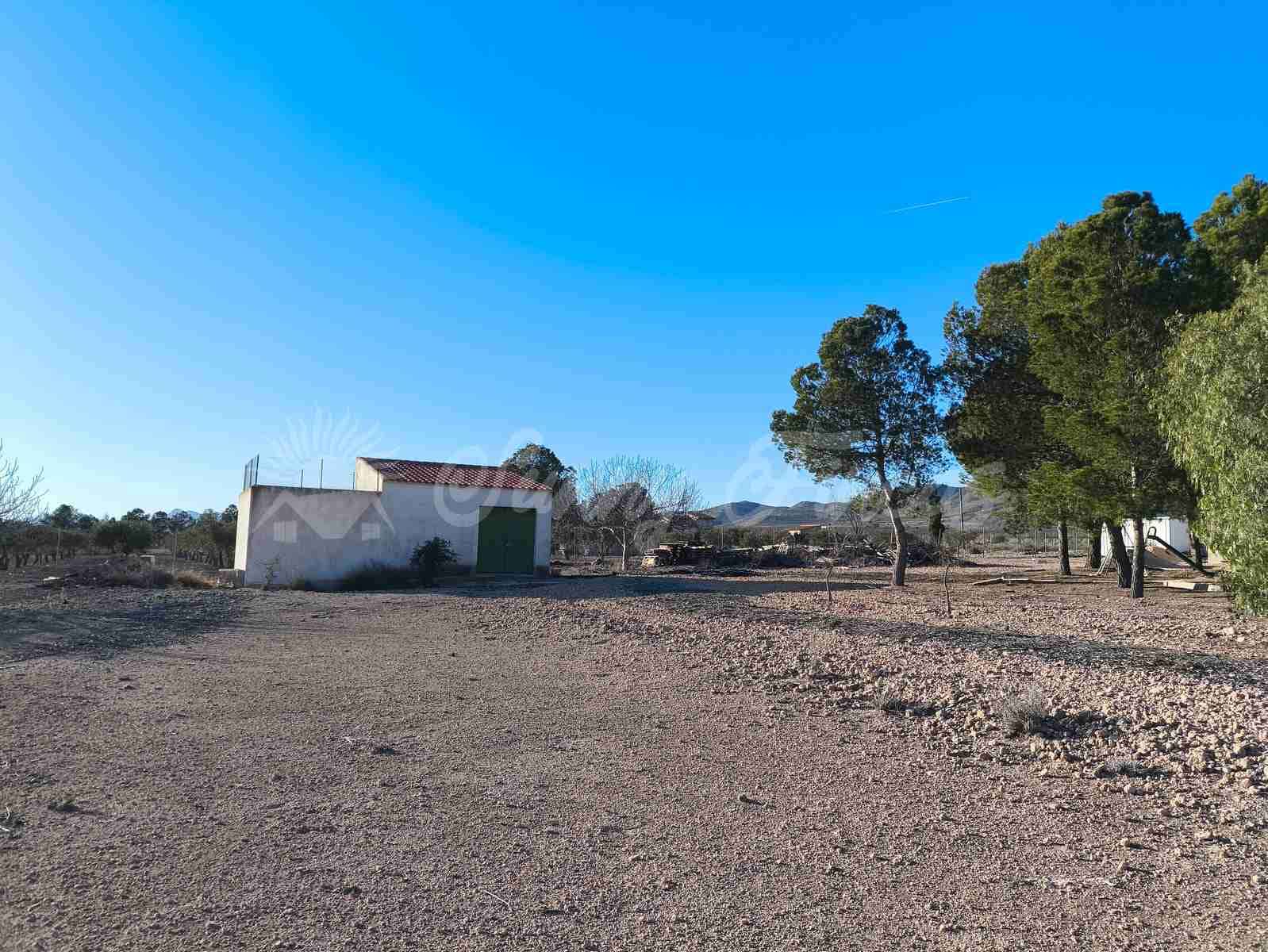 10 soveværelse Finca/Landehus til salg i Yecla med swimmingpool garage - € 185.000 (Ref: 8823507)