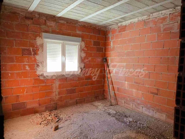 10 soveværelse Finca/Landehus til salg i Yecla med swimmingpool garage - € 185.000 (Ref: 8823507)