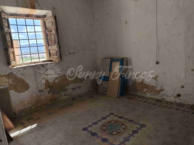 4 sovrum Finca/Hus på landet till salu i Yecla med garage - 49 900 € (Ref: 8953949)