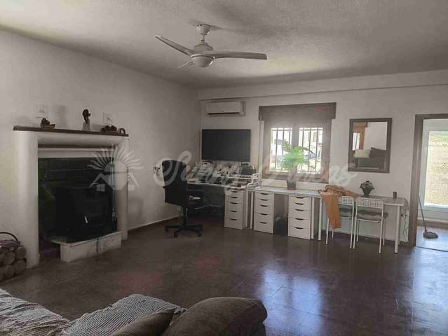 2 bedroom Finca/Country House for sale in Yecla with pool garage - € 250,000 (Ref: 8954851)