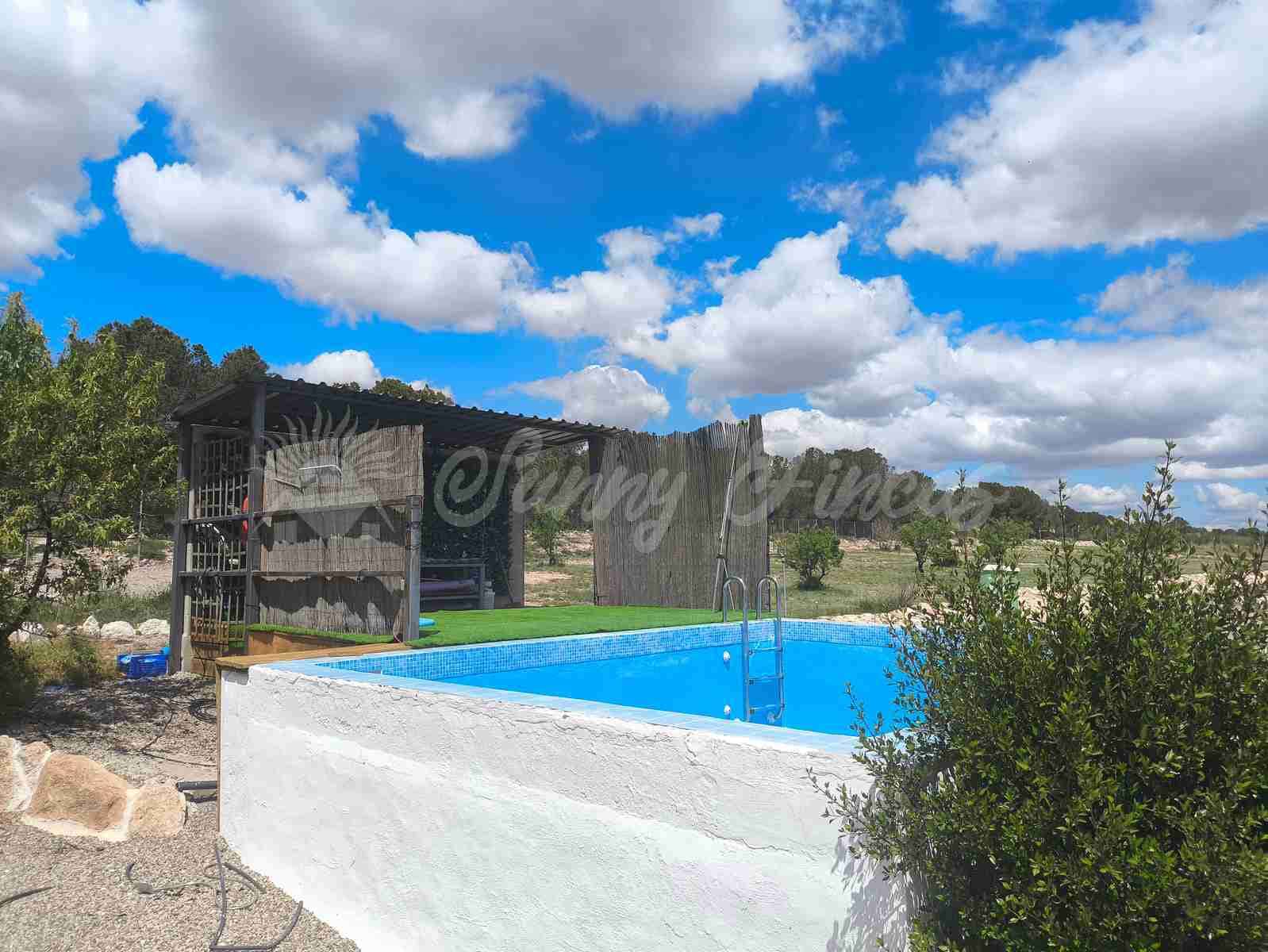 2 bedroom Finca/Country House for sale in Yecla with pool garage - € 250,000 (Ref: 8954851)