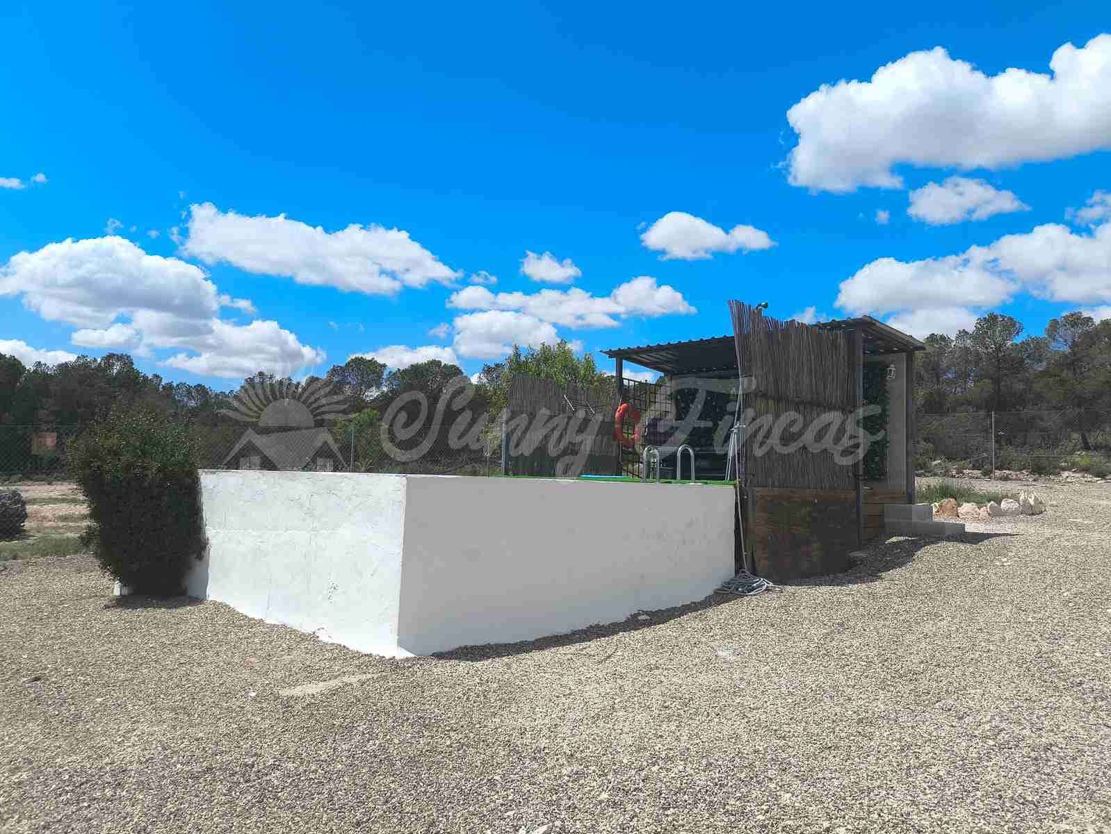 2 bedroom Finca/Country House for sale in Yecla with pool garage - € 250,000 (Ref: 8954851)