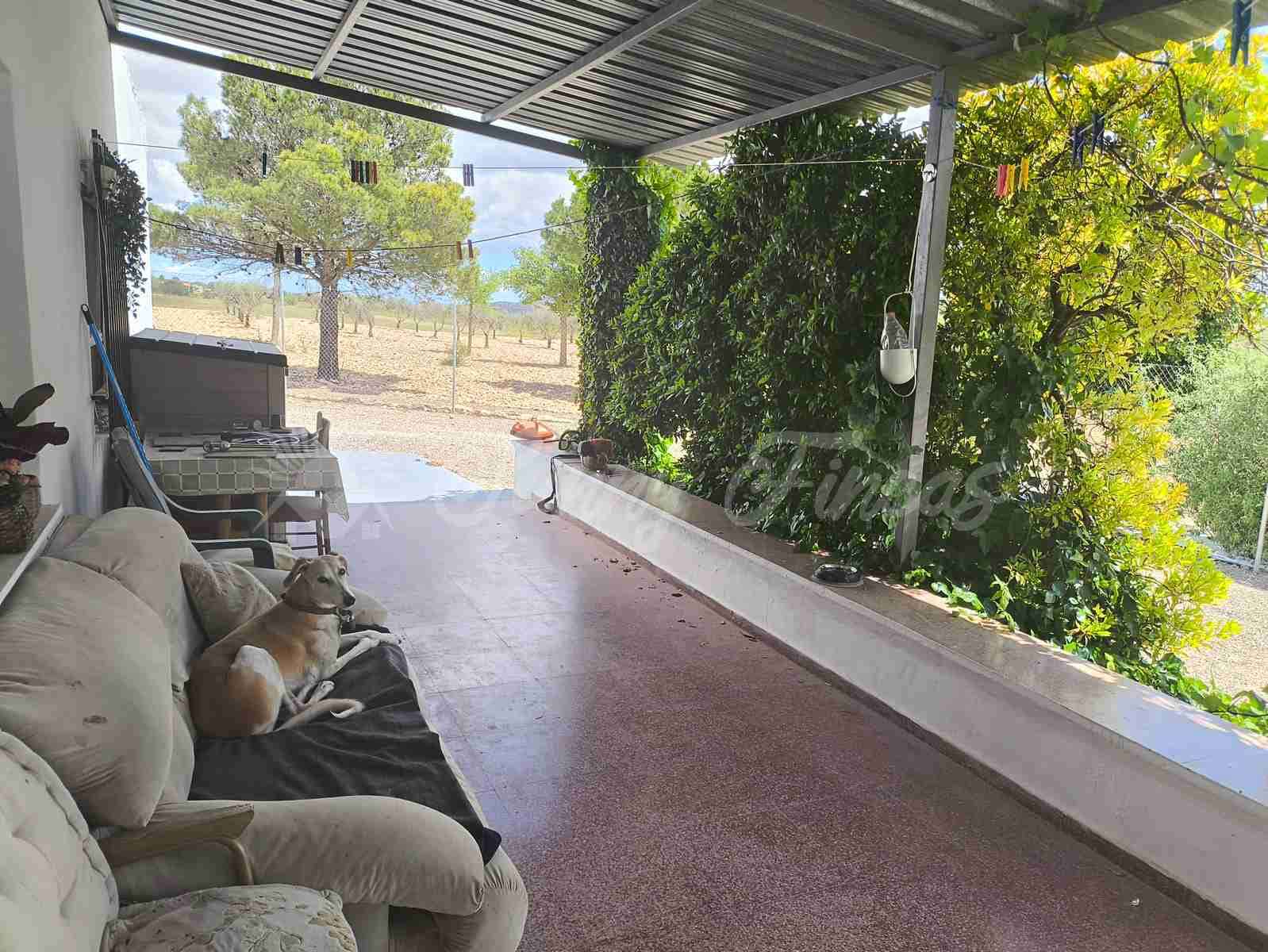 2 bedroom Finca/Country House for sale in Yecla with pool garage - € 250,000 (Ref: 8954851)