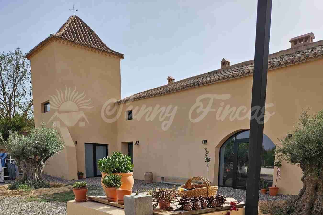 Pensión/Hostal de 5 habitaciones en Almansa en venta con garaje - 799.000 € (Ref: 9006344)