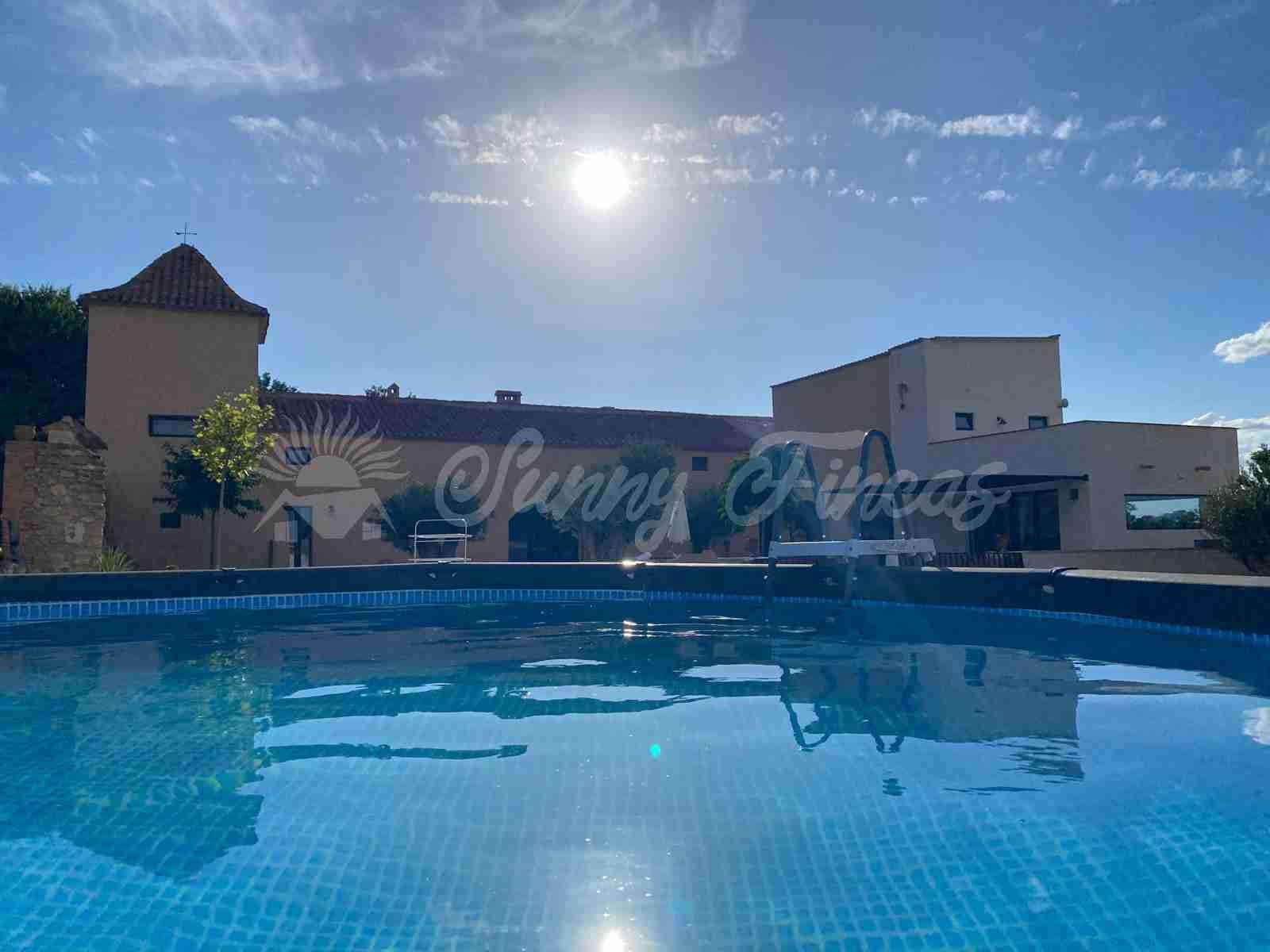 Pensión/Hostal de 5 habitaciones en Almansa en venta con garaje - 799.000 € (Ref: 9006344)