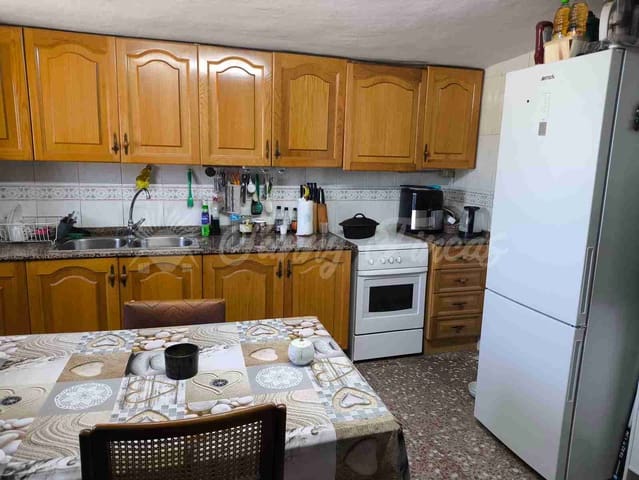 Finca/Casa Rural de 5 habitaciones en Yecla en venta con piscina garaje - 219.000 € (Ref: 9006552)