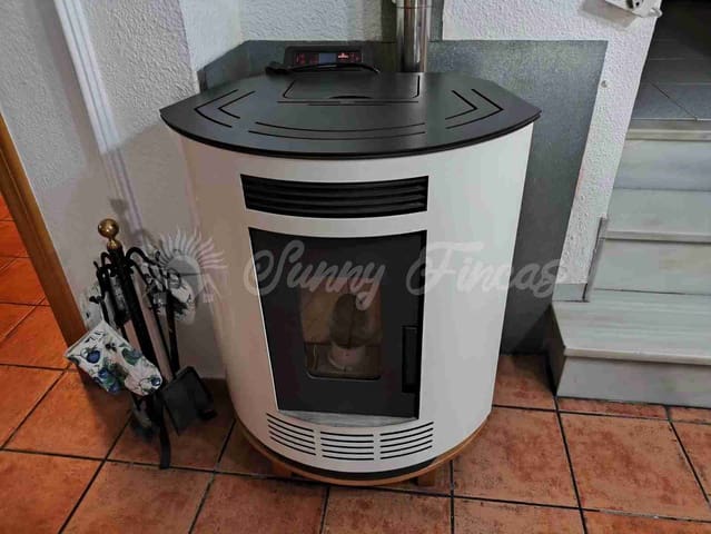 3 bedroom Townhouse for sale in Yecla with garage - € 99,000 (Ref: 9032626)