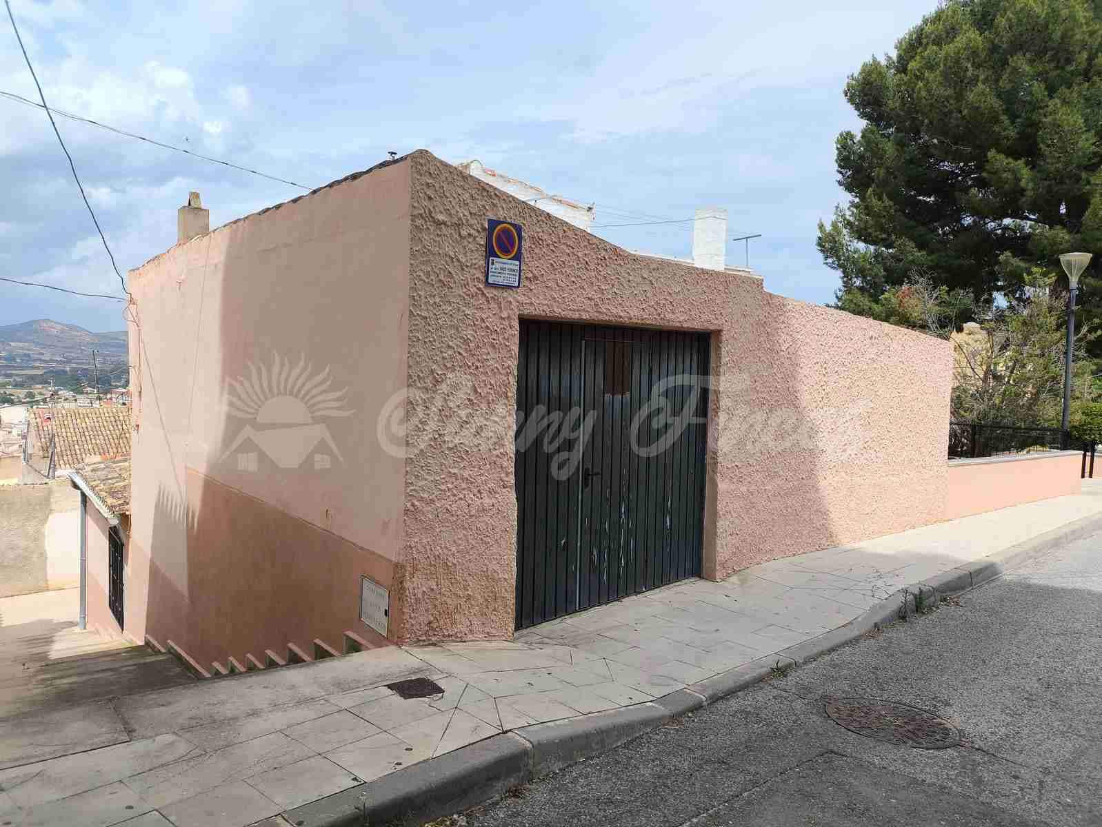 3 soveværelse Byhus til salg i Yecla med garage - € 99.000 (Ref: 9032626)