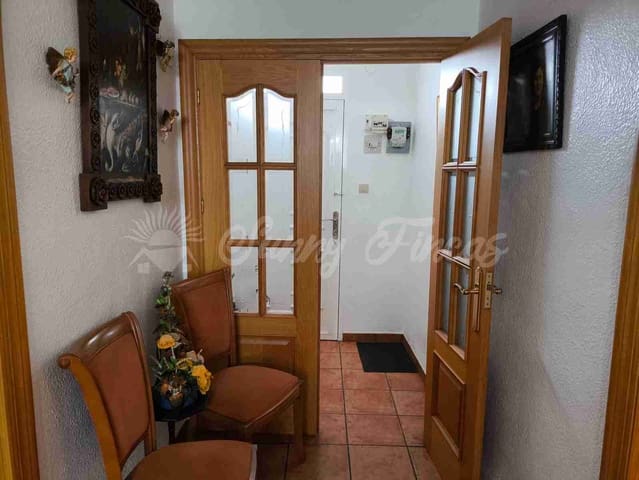3 bedroom Townhouse for sale in Yecla with garage - € 99,000 (Ref: 9032626)