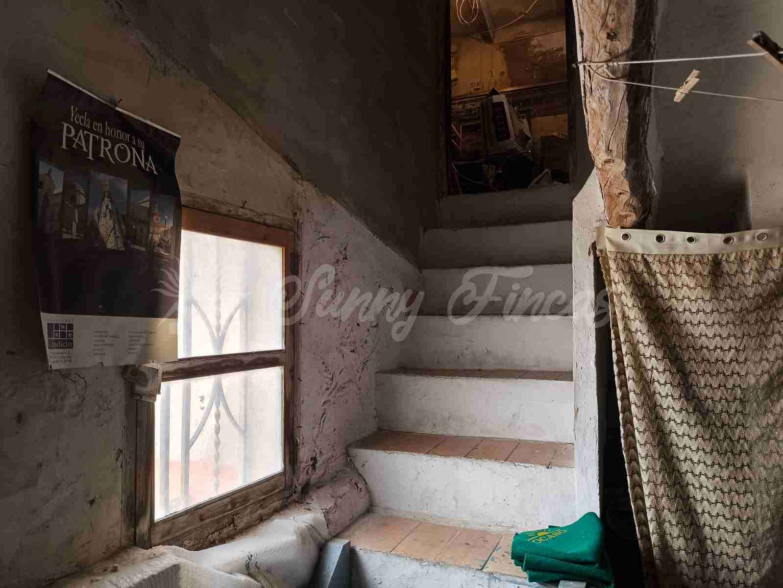 3 soveværelse Byhus til salg i Yecla med garage - € 99.000 (Ref: 9032626)