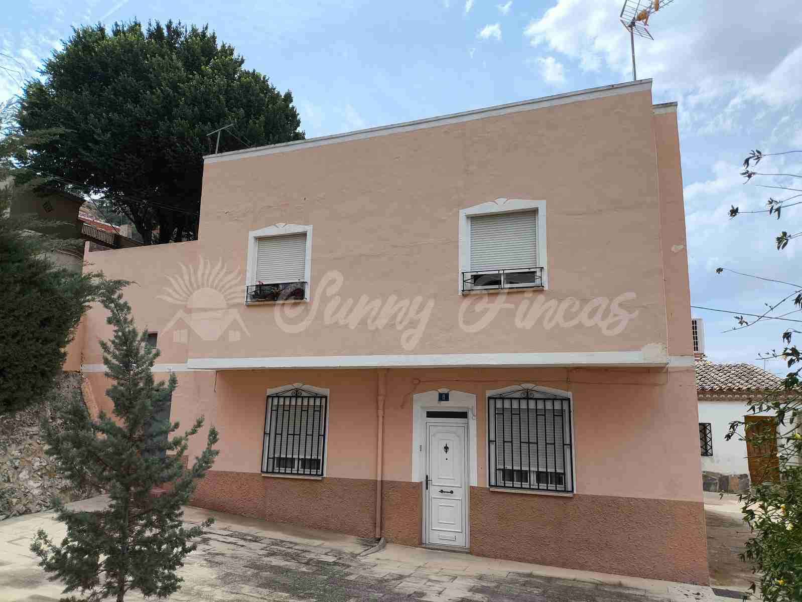 3 soveværelse Byhus til salg i Yecla med garage - € 99.000 (Ref: 9032626)