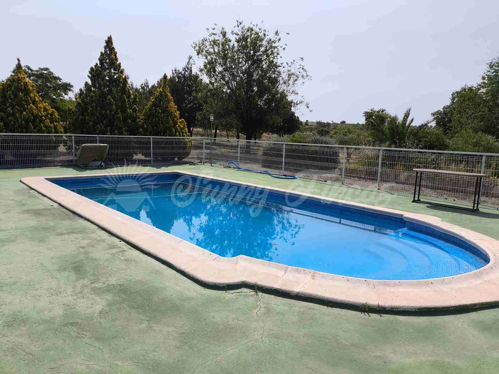 5 camera da letto Finca/Casa di Campagna in vendita in Almansa - 199.000 € (Rif: 9033288)