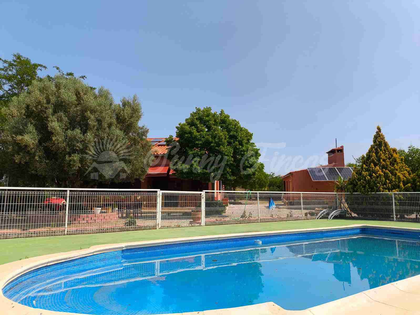 5 camera da letto Finca/Casa di Campagna in vendita in Almansa - 199.000 € (Rif: 9033288)