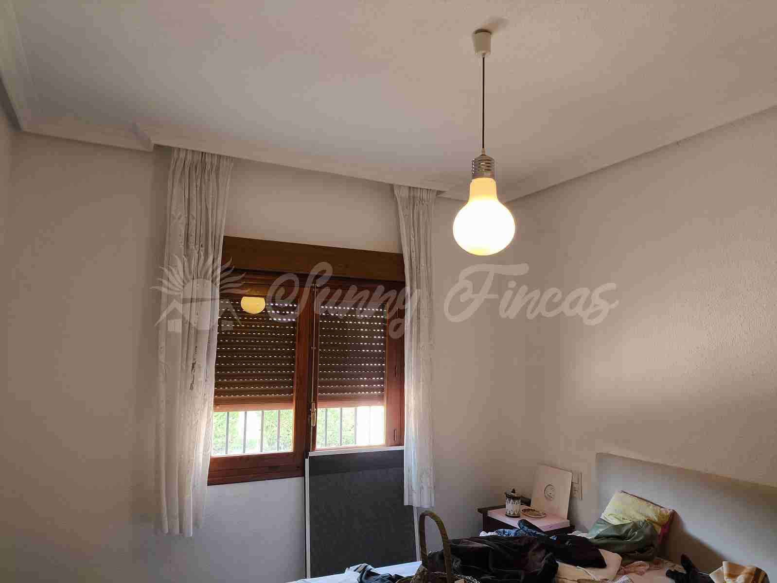 4 soveværelse Rækkehus til salg i Yecla med swimmingpool garage - € 325.000 (Ref: 9033553)