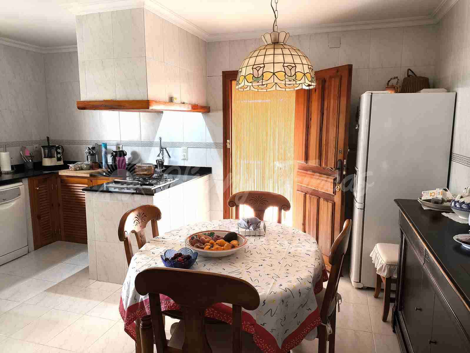 4 soveværelse Rækkehus til salg i Yecla med swimmingpool garage - € 325.000 (Ref: 9033553)