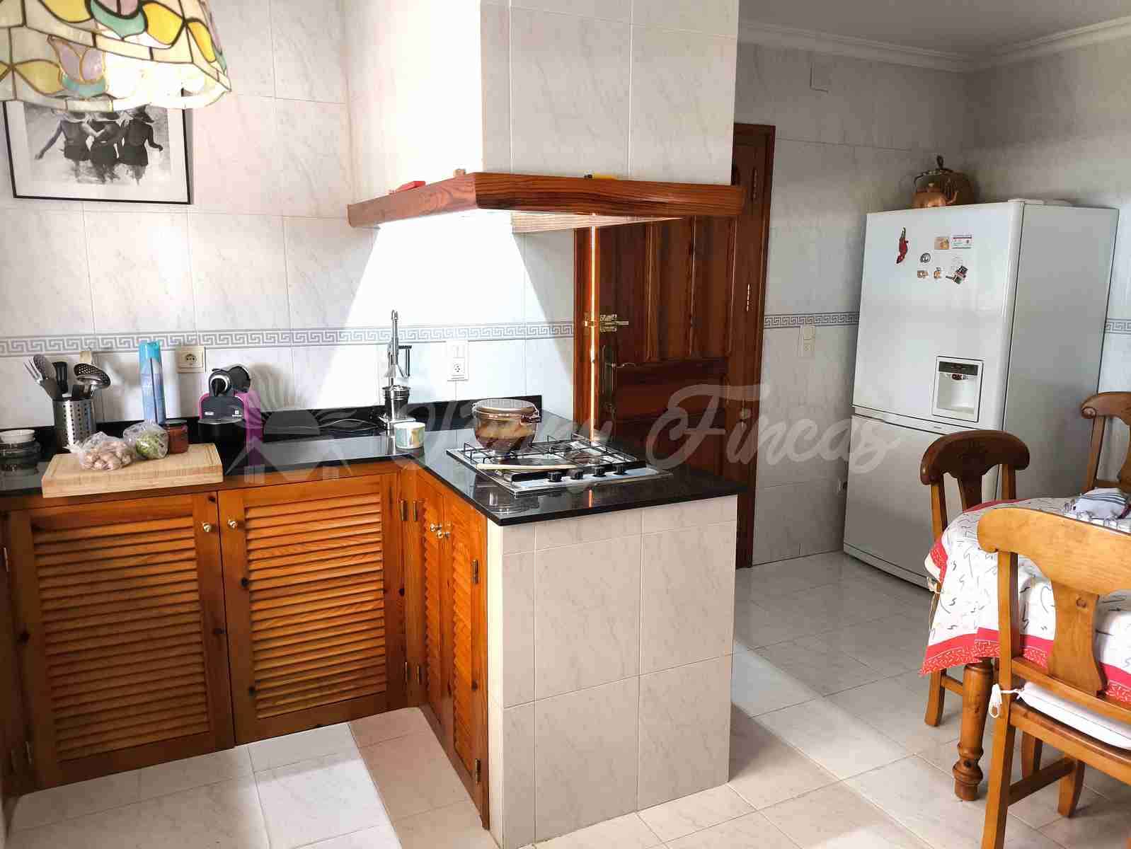 4 soveværelse Rækkehus til salg i Yecla med swimmingpool garage - € 325.000 (Ref: 9033553)