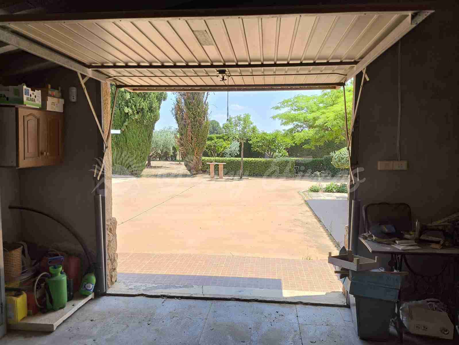 4 soveværelse Rækkehus til salg i Yecla med swimmingpool garage - € 325.000 (Ref: 9033553)