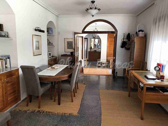 4 slaapkamer Rijtjeshuis te koop in Yecla met zwembad garage - € 325.000 (Ref: 9033553)