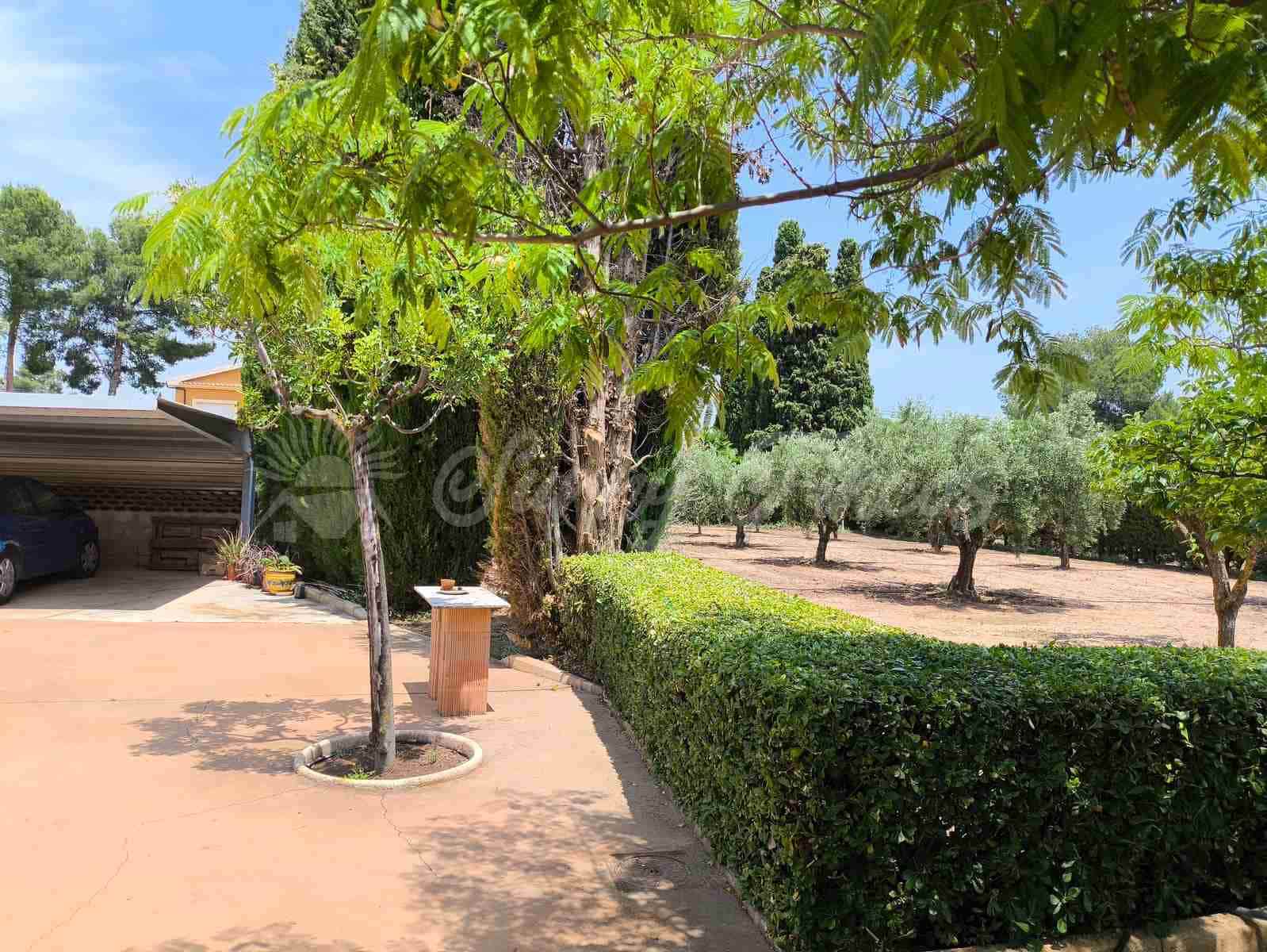 4 soveværelse Rækkehus til salg i Yecla med swimmingpool garage - € 325.000 (Ref: 9033553)