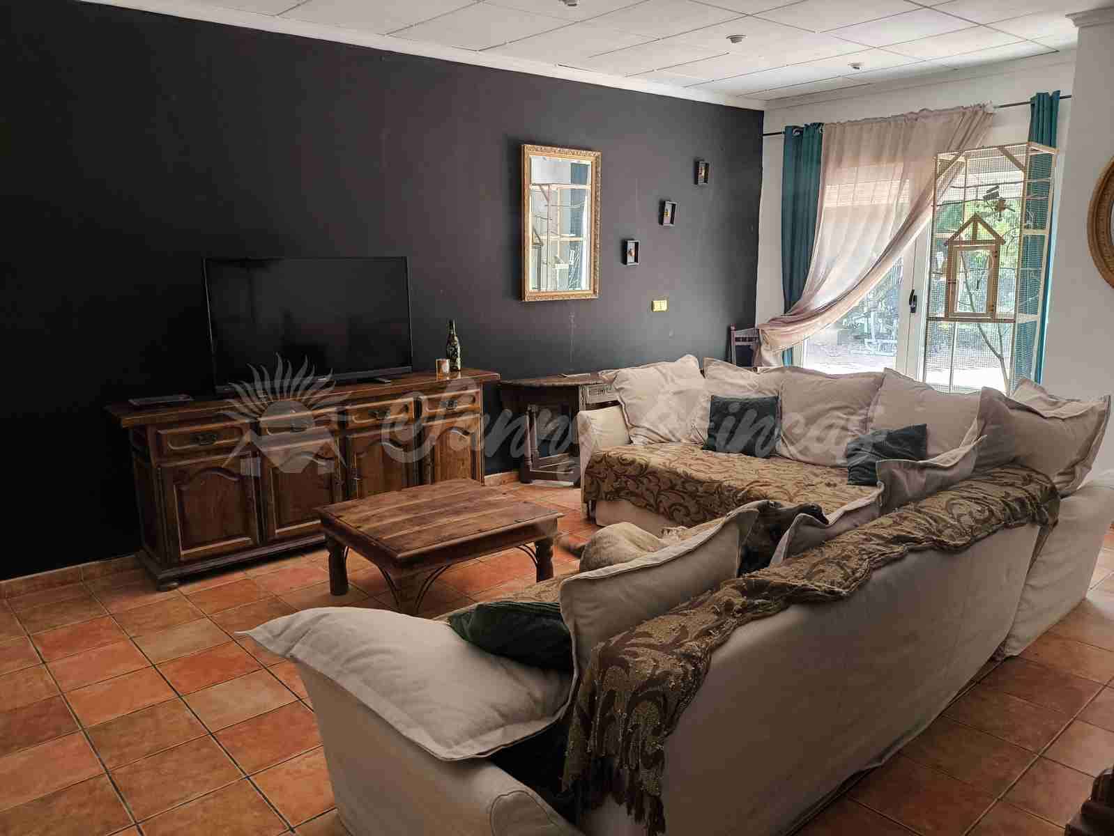 6 slaapkamer Finca/Landhuis te koop in Villena met zwembad garage - € 369.000 (Ref: 9092183)
