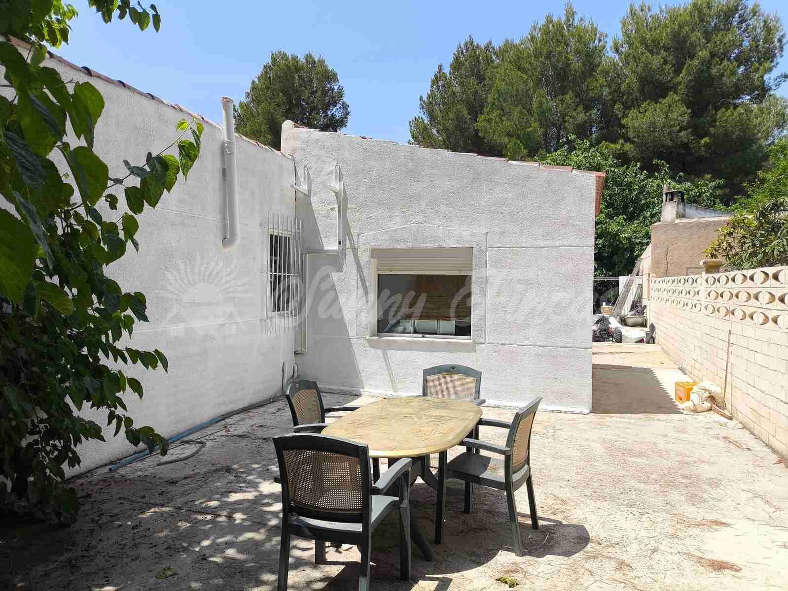 6 slaapkamer Finca/Landhuis te koop in Villena met zwembad garage - € 369.000 (Ref: 9092183)