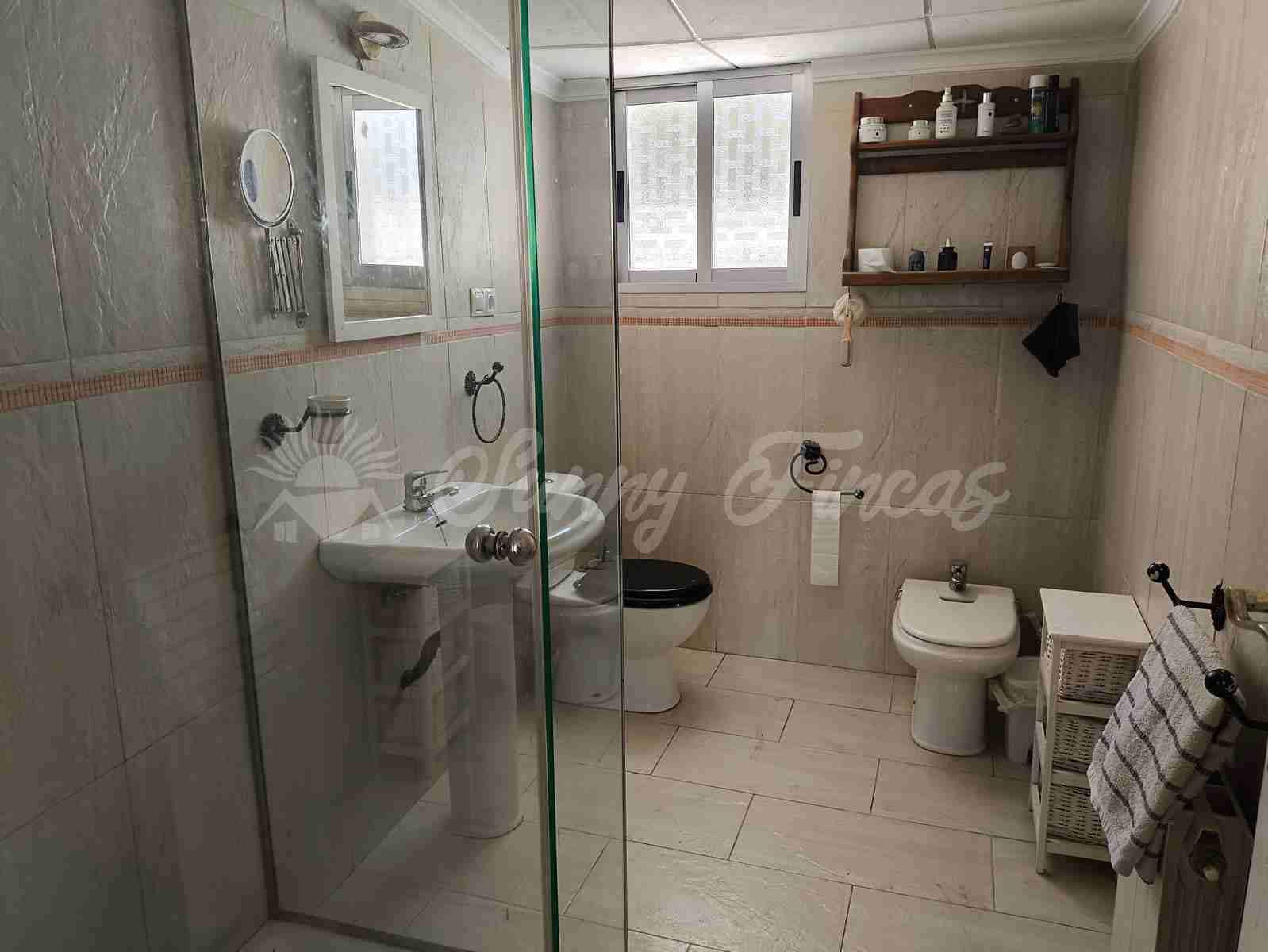 6 slaapkamer Finca/Landhuis te koop in Villena met zwembad garage - € 369.000 (Ref: 9092183)