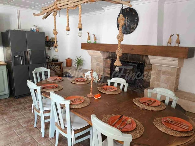 6 bedroom Finca/Country House for sale in Villena with pool garage - € 369,000 (Ref: 9092183)