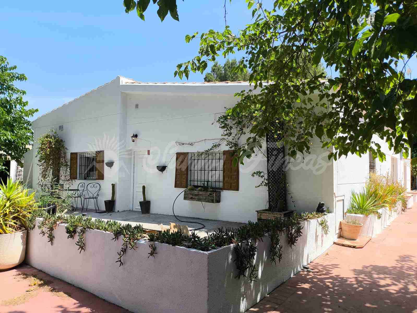 6 slaapkamer Finca/Landhuis te koop in Villena met zwembad garage - € 369.000 (Ref: 9092183)