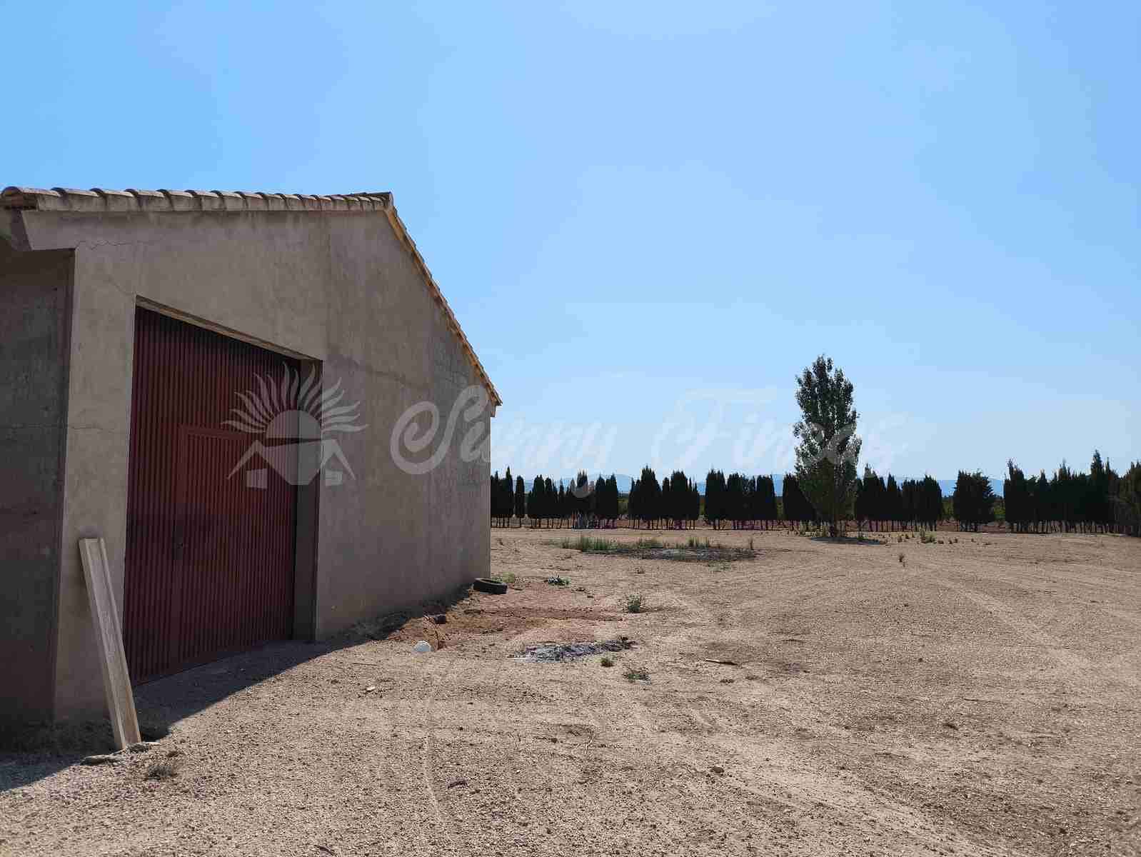 Finca/Landehus til salg i Caudete - € 95.000 (Ref: 9219494)