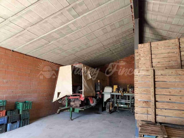 Finca/Landehus til salg i Caudete - € 95.000 (Ref: 9219494)