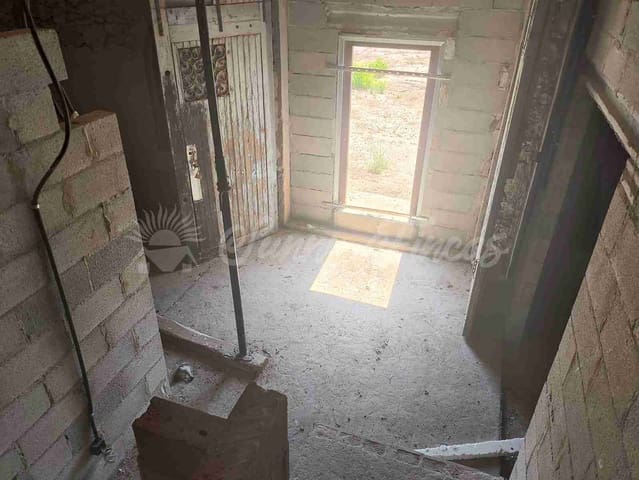 Finca/Landehus til salg i Caudete - € 87.000 (Ref: 9219602)