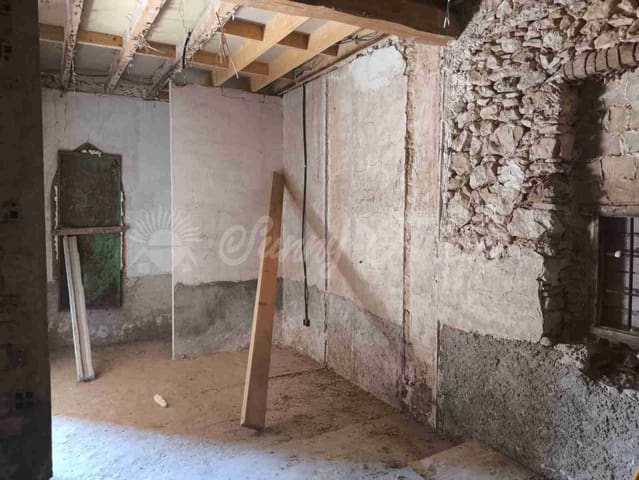 Finca/Landehus til salg i Caudete - € 87.000 (Ref: 9219602)