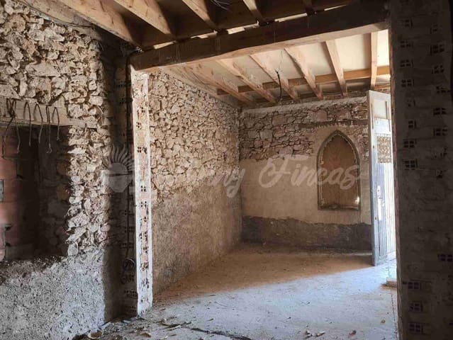 Finca/Landehus til salg i Caudete - € 87.000 (Ref: 9219602)