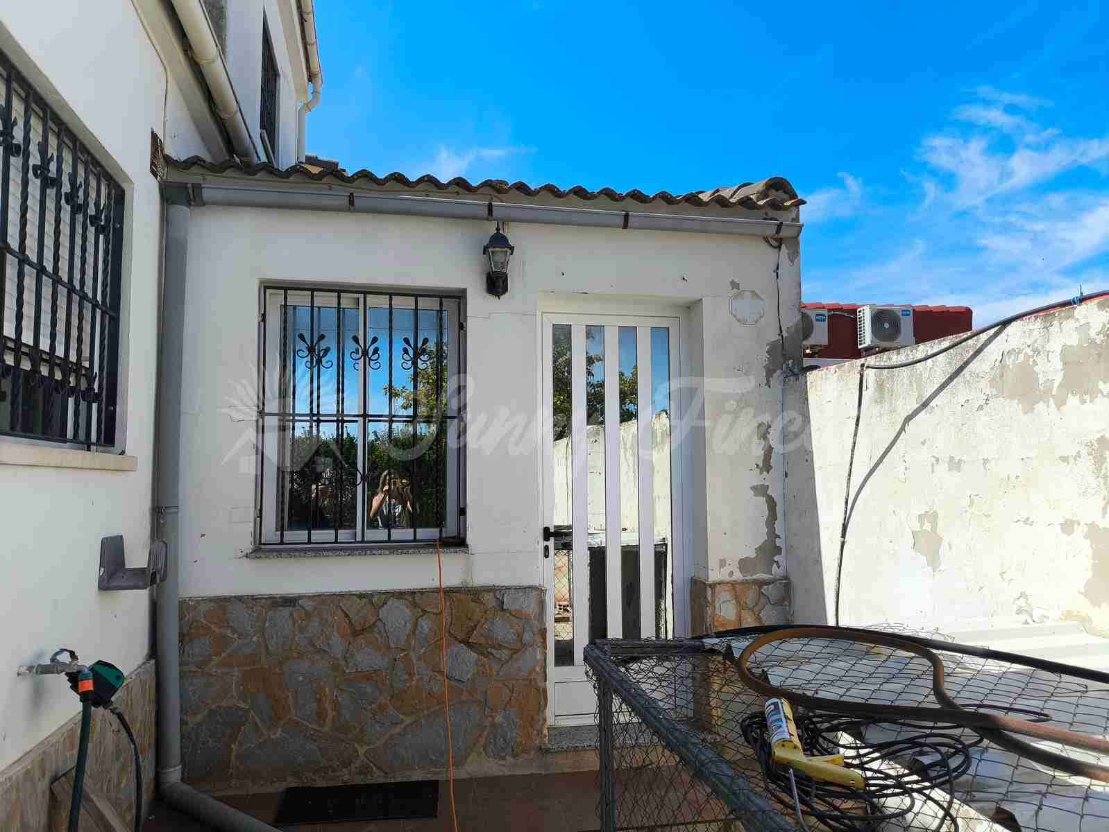 4 soveværelse Villa til salg i Benejama / Beneixama med swimmingpool garage - € 179.950 (Ref: 9221453)