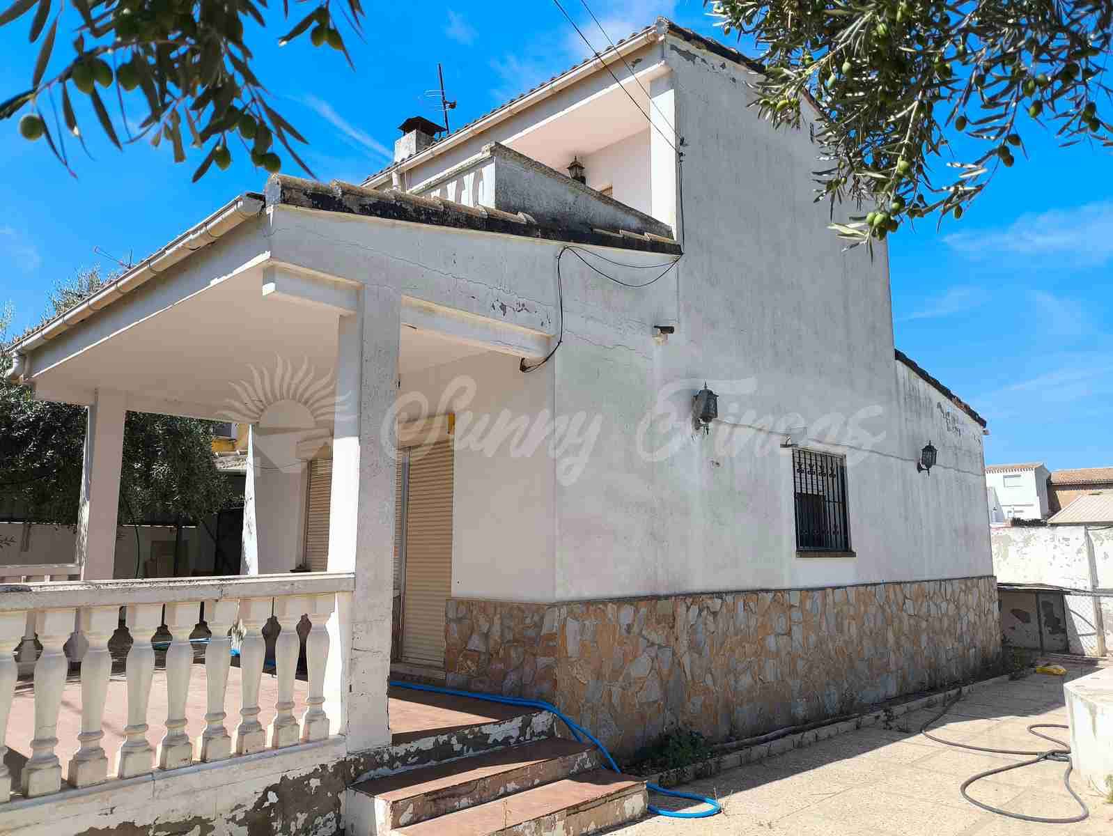 4 soveværelse Villa til salg i Benejama / Beneixama med swimmingpool garage - € 179.950 (Ref: 9221453)