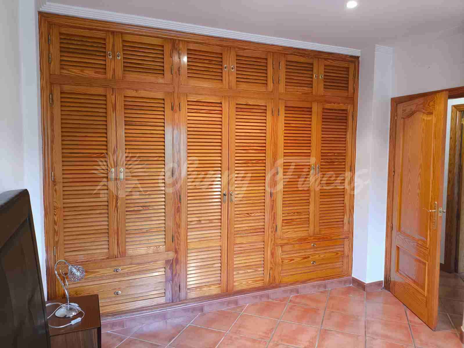 4 soveværelse Villa til salg i Yecla med garage - € 299.000 (Ref: 9282581)