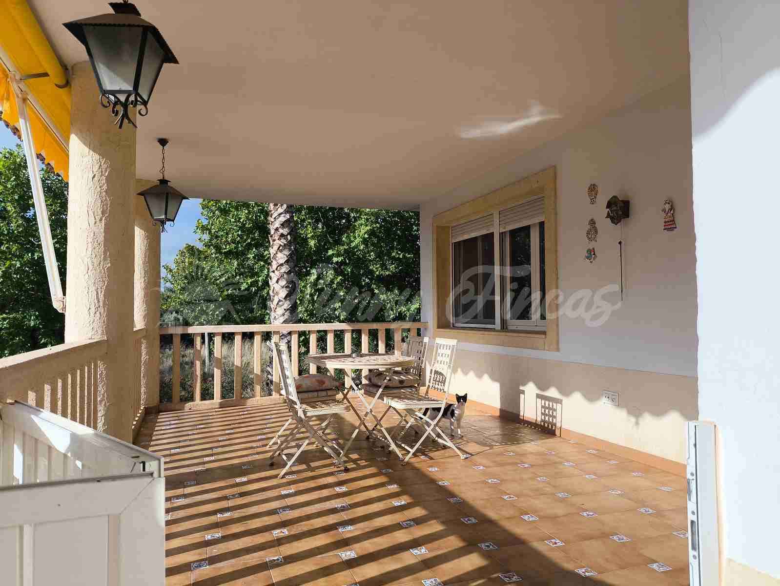 4 soveværelse Villa til salg i Yecla med garage - € 299.000 (Ref: 9282581)