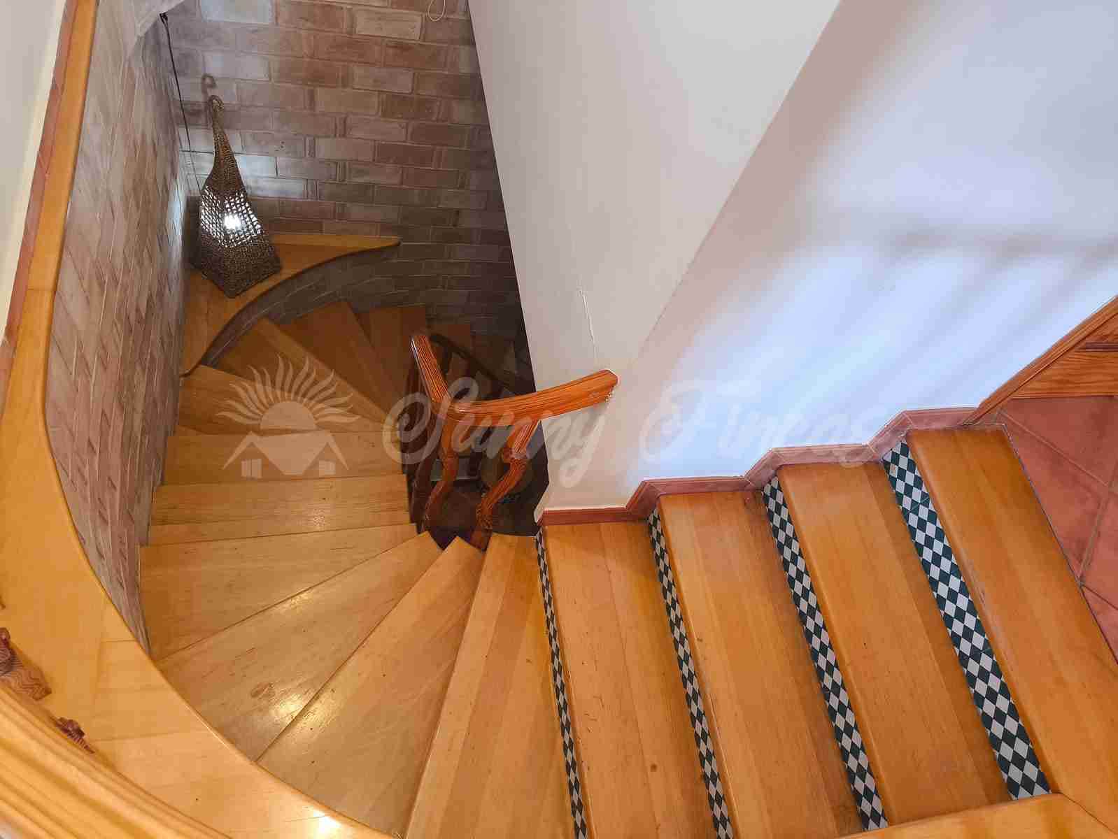 4 soveværelse Villa til salg i Yecla med garage - € 299.000 (Ref: 9282581)