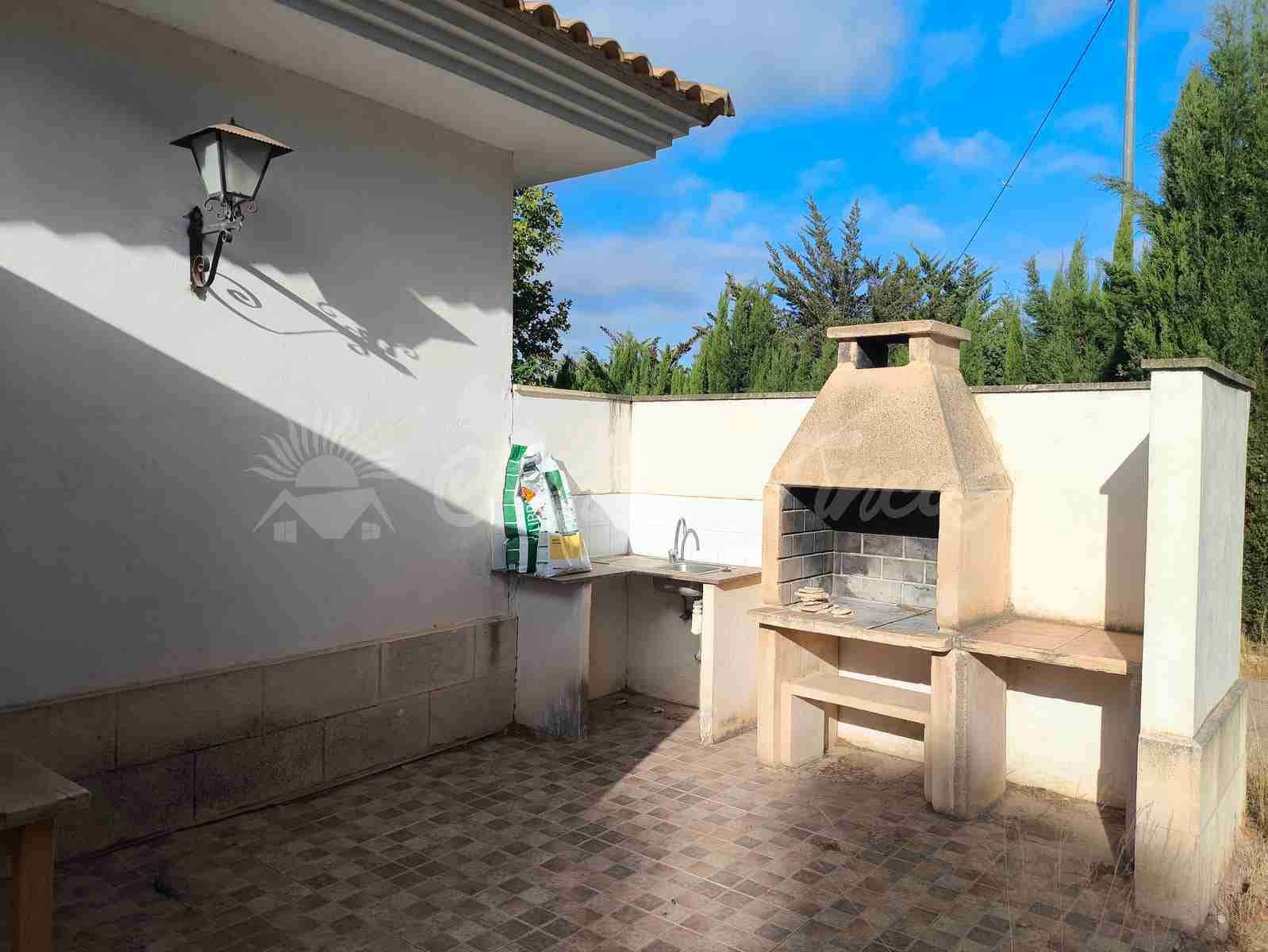 4 soveværelse Villa til salg i Yecla med garage - € 299.000 (Ref: 9282581)